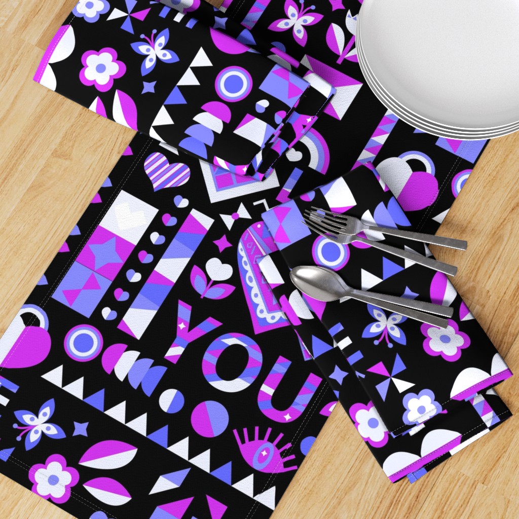 St. Valentines Day Bauhaus geometric pattern 383 31 Table Runner